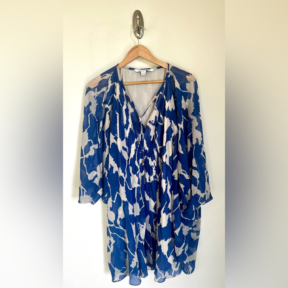 ❗️SOLD❗️Diane Von Furstenberg Fleurette Silk Blue & White Dress Size 2/XS EUC - Picture 6 of 15